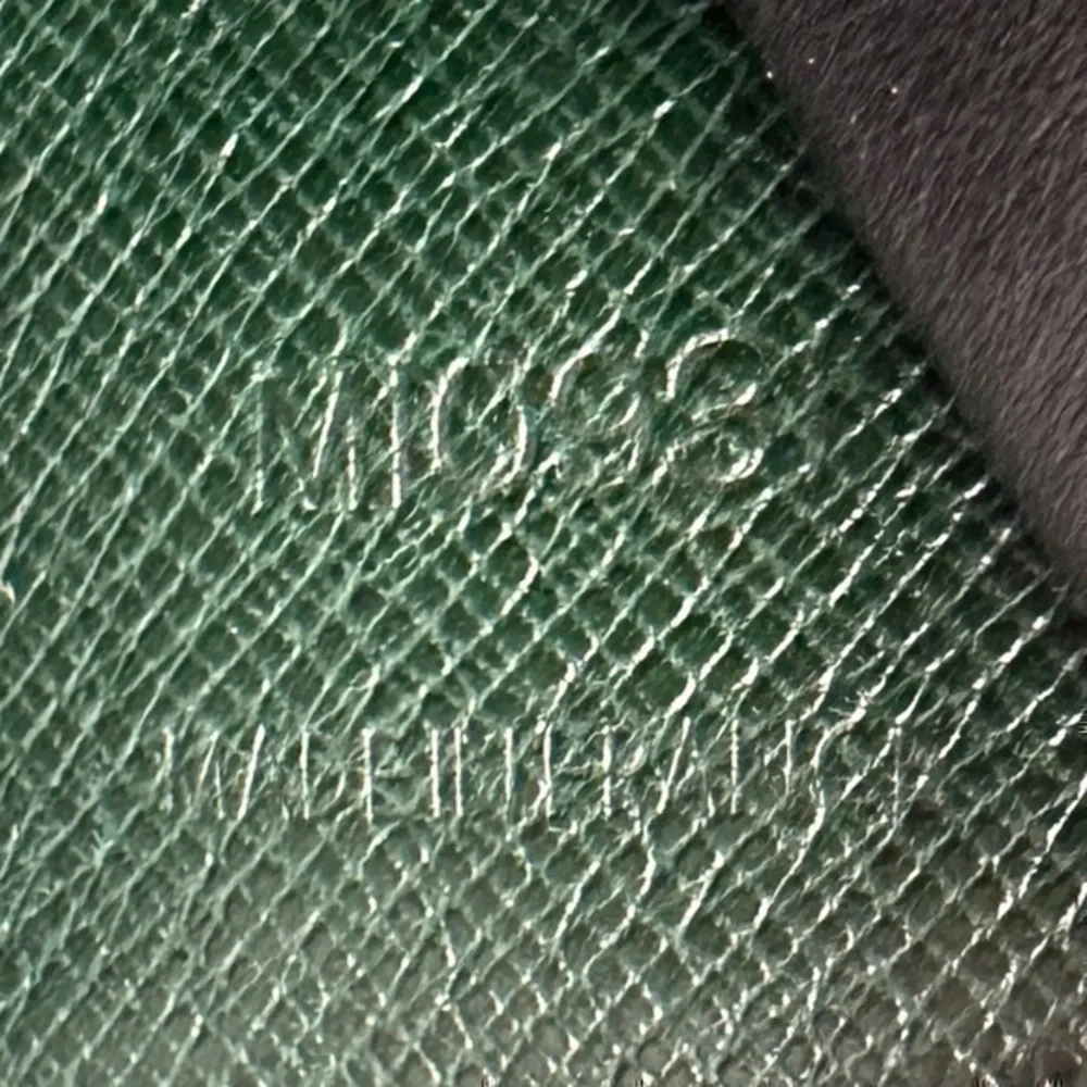 Louis Vuitton excellent louis